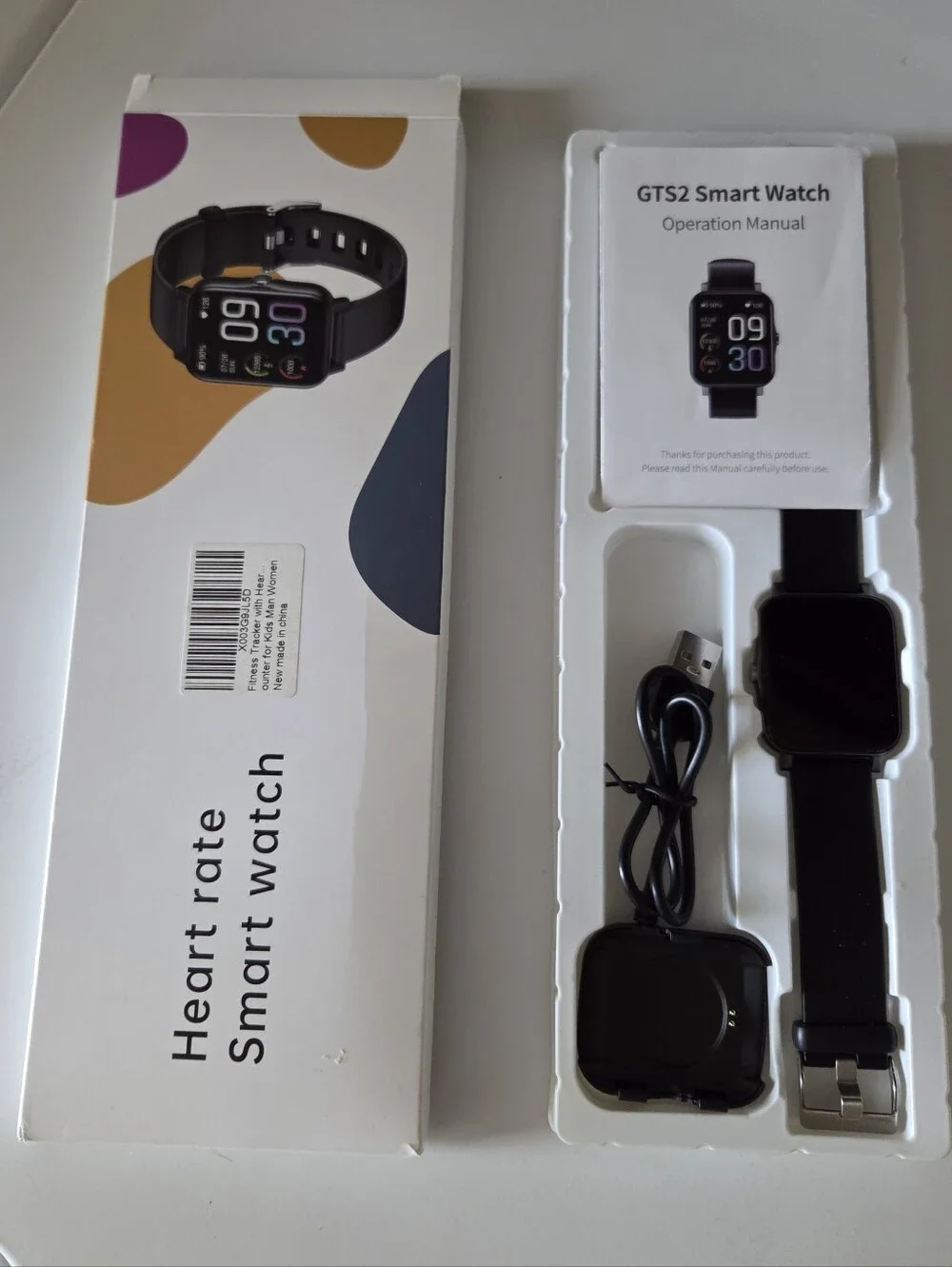 Black Smart Fitness Watch - Sleek Activity Tracker